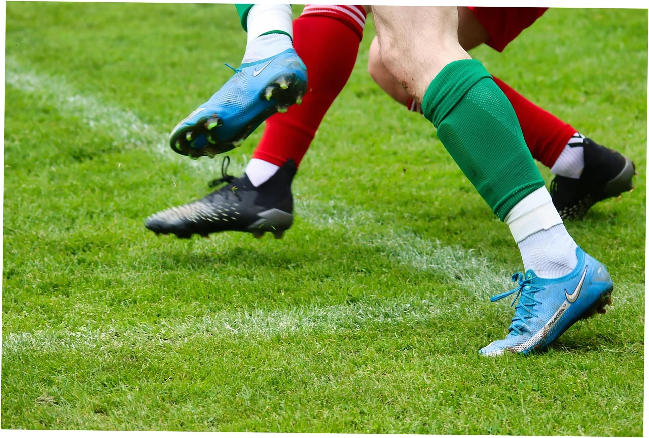 Let's talk about flat feet and how they affect your run.